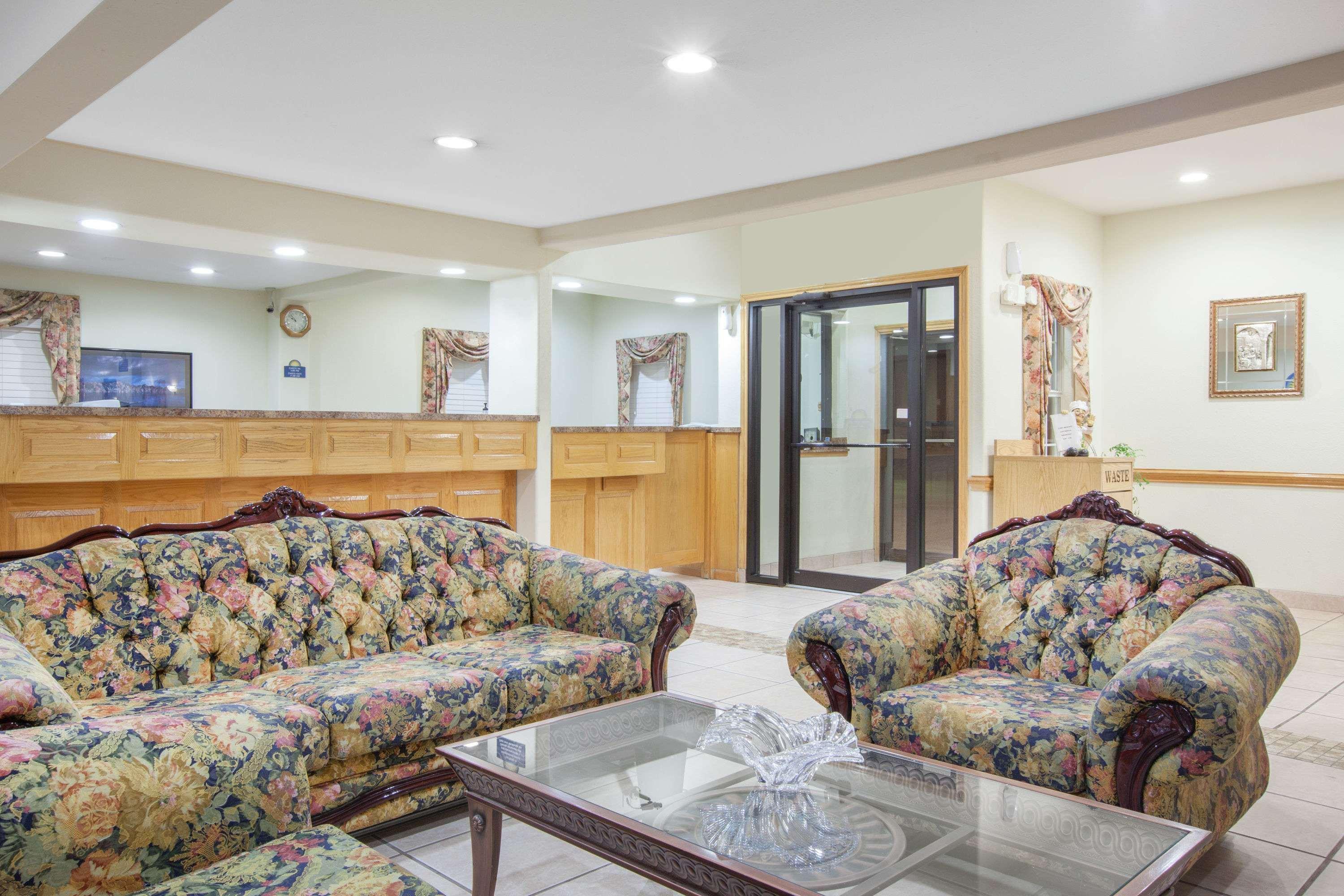 维尔中央戴斯酒店 Centerville 外观 照片